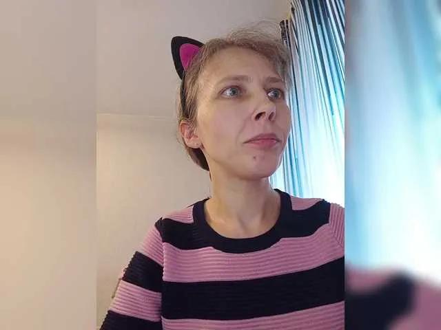 -queen-margo- on BongaCams