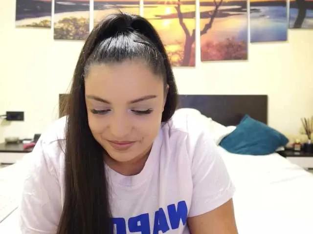 adellineee on BongaCams