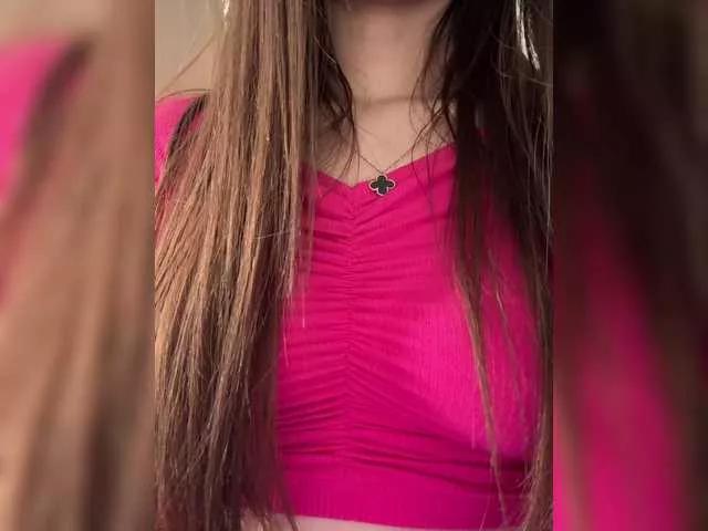 Freechat Alliina-leee on BongaCams