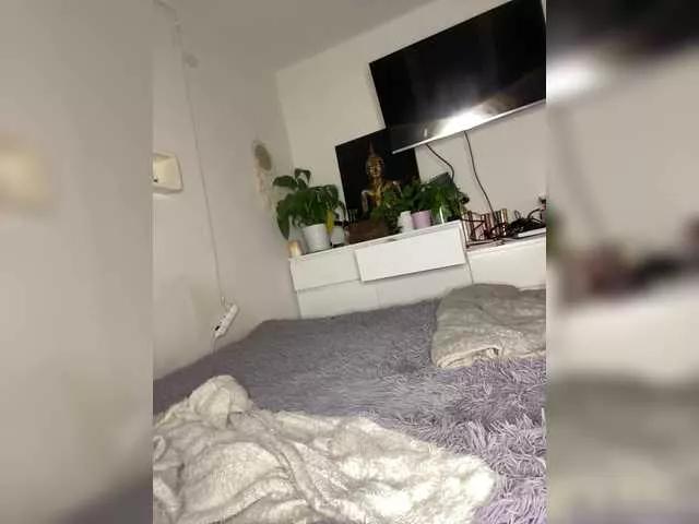 Anielica69 on BongaCams