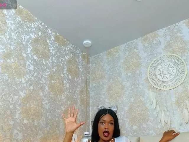 CrystalBrooke3x on BongaCams