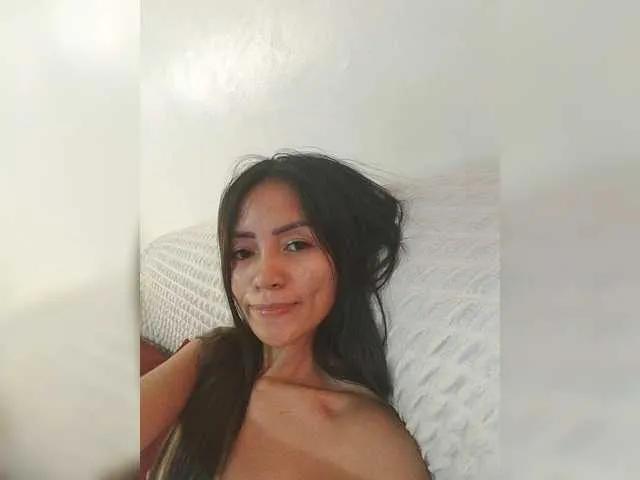 Cutieass69 on BongaCams