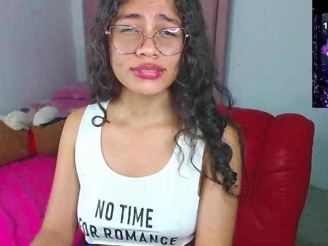 Freechat Cyntiaross on BongaCams