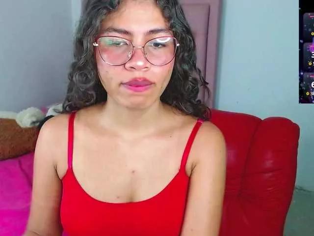 Freechat Cyntiaross on BongaCams