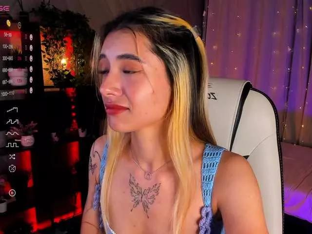 Freechat DarlaBelle on BongaCams