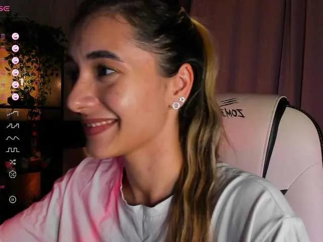 Freechat DarlaBelle on BongaCams