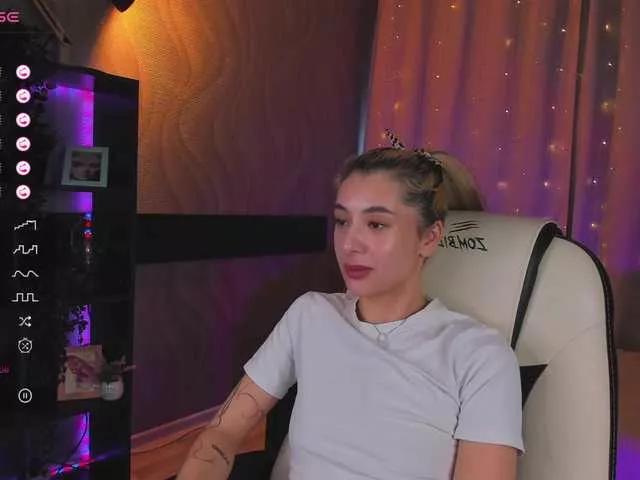 Freechat DarlaBelle on BongaCams