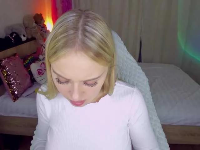 ElinaOcean on BongaCams