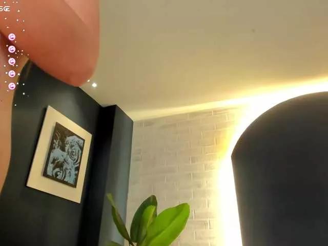 EllaClark on BongaCams