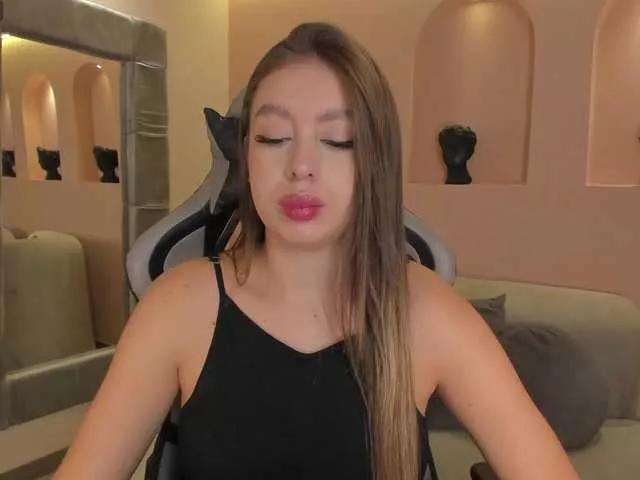 EllaClark on BongaCams