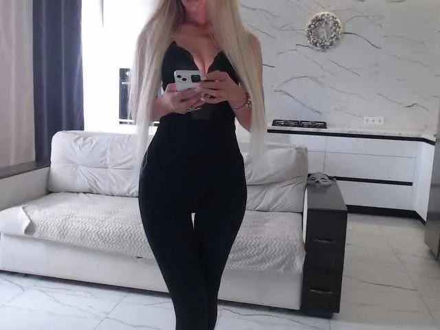 Elsa77 on BongaCams