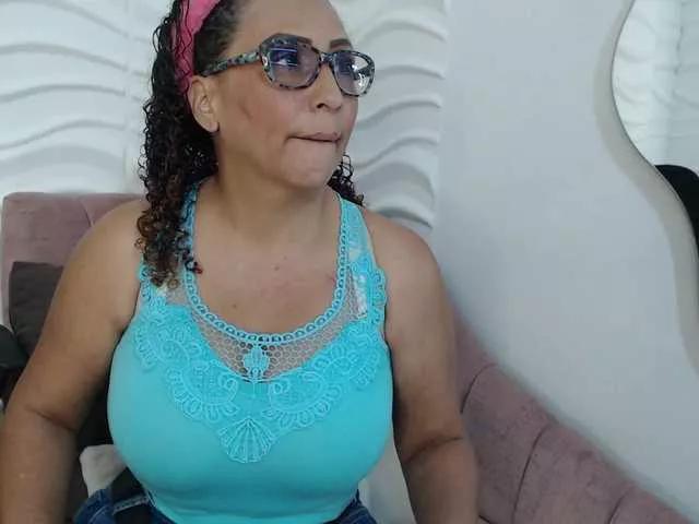 Evamills on BongaCams