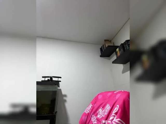 Freechat EvanShell1 on BongaCams