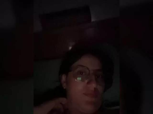 Freechat EvanShell1 on BongaCams