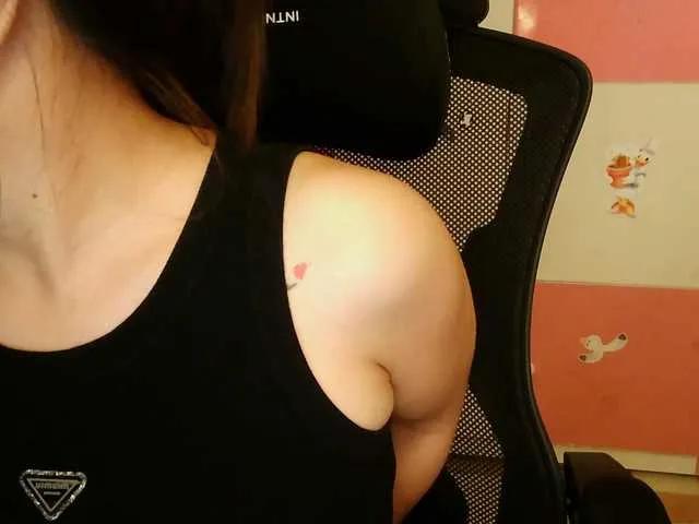 girl30slutty on BongaCams