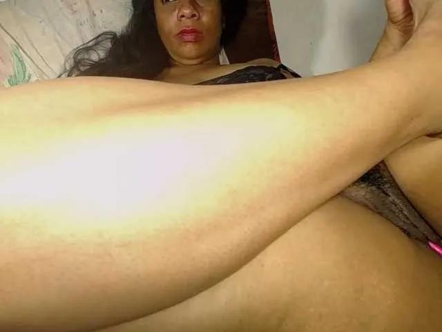 hotdevora on BongaCams