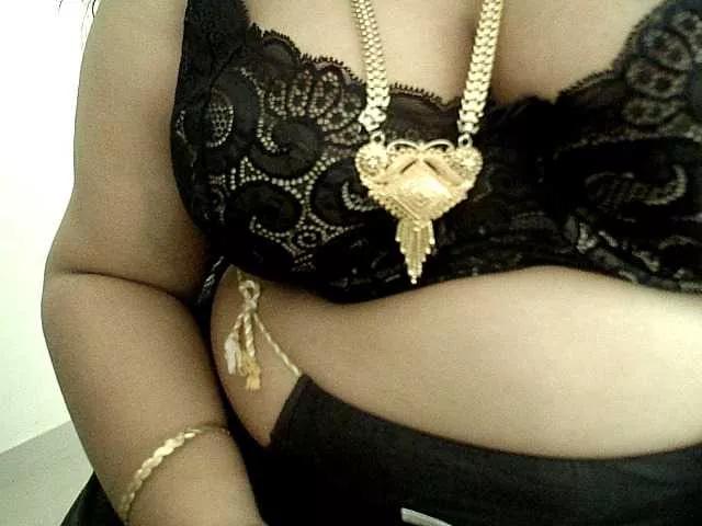 hotpavitra on BongaCams