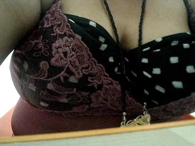 hotpavitra on BongaCams