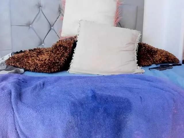 IdalyJohnson on BongaCams