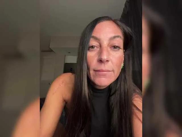 Freechat IrinkaGata on BongaCams