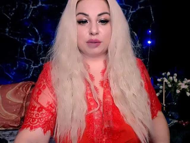 JaneXSyde — Intelligence, charisma, sense of humor. I am crazy about guys in shirts