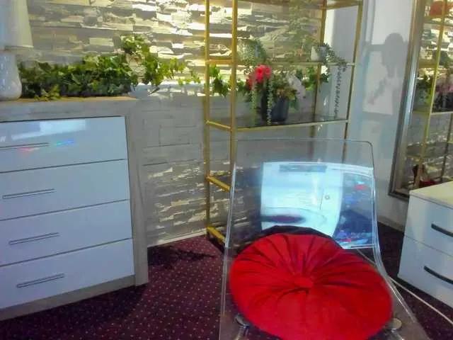 JessyBee on BongaCams