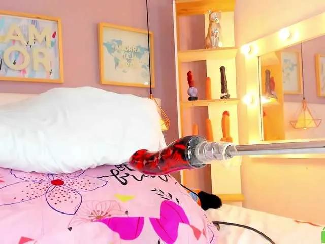 julyannaa on BongaCams