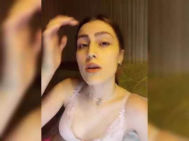 kiska-kira on BongaCams