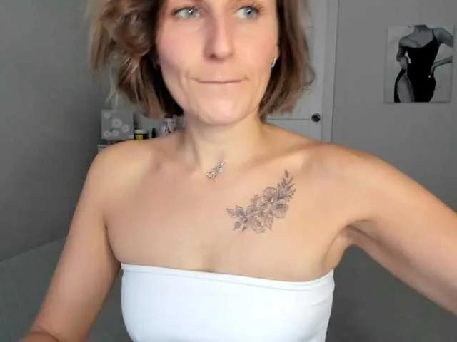 Kiza9 — Strong and independent men who have a sense of humor and don't get offended by jokes in response!!!