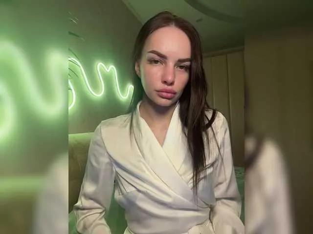 Klubnika13 on BongaCams
