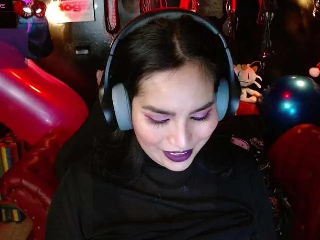 Kureijihentai — Me excita el bdsm,los globos, los fetiches, que manejen mis juguetes, los pies, que me hagan caricias