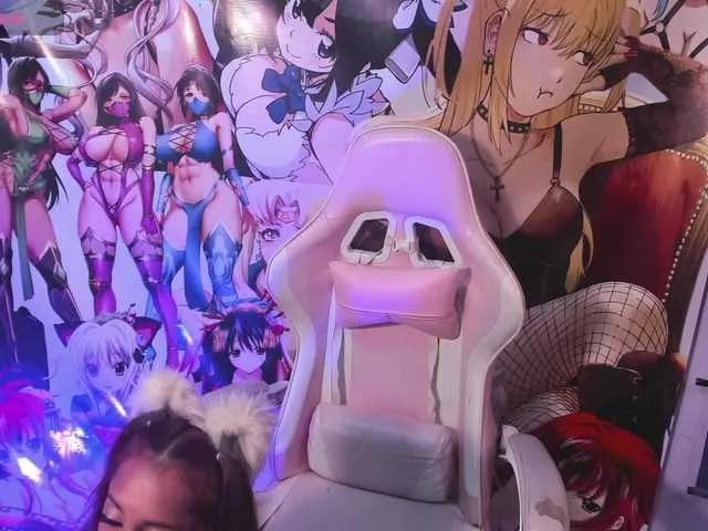 kyliemoan — masturbacion femenina