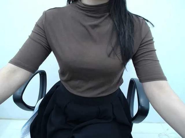 Lady-Young — Freechat on BongaCams