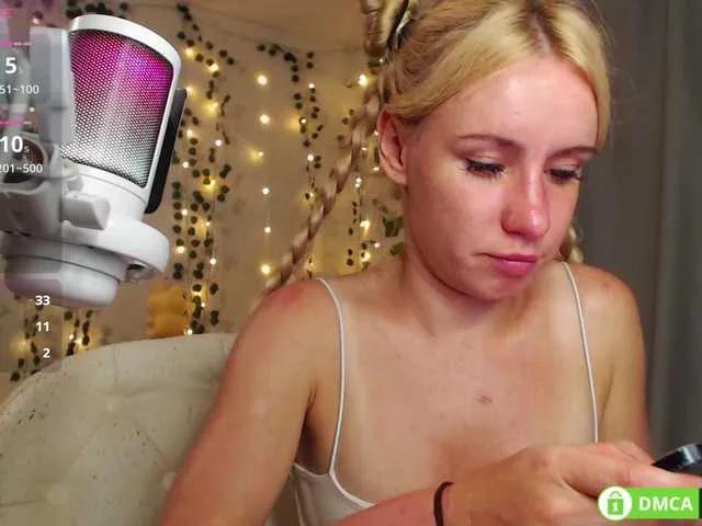 Freechat LavinellsX on BongaCams