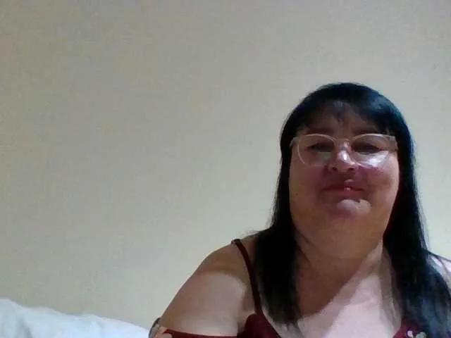 lora805608 on BongaCams