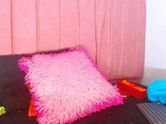 margiestrongg303av on BongaCams