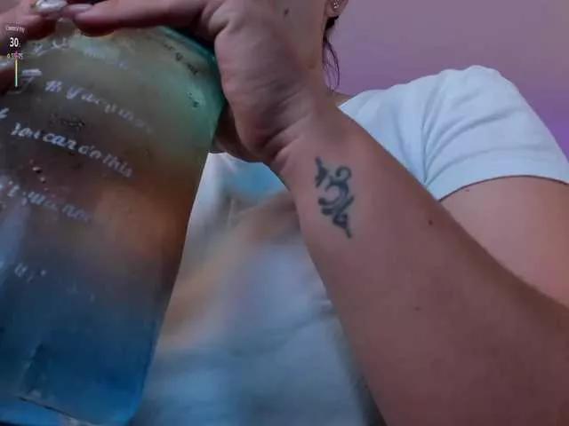 Freechat martinnaBonet on BongaCams