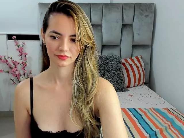 Freechat miah-baby on BongaCams