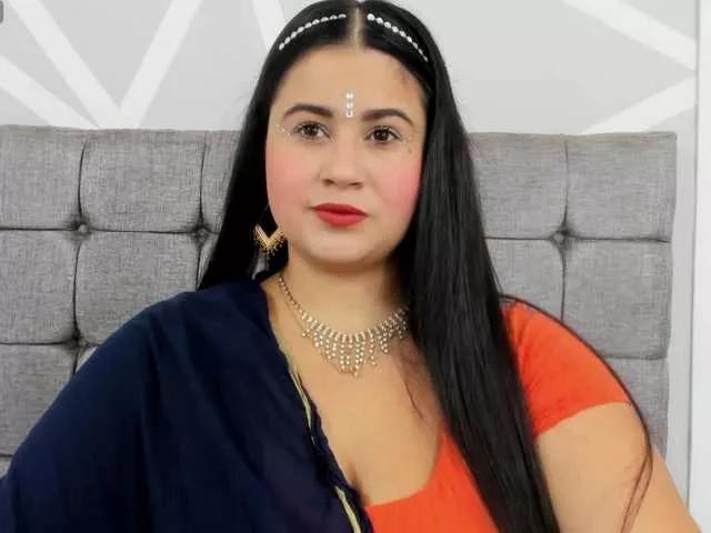 Freechat miahkumar- on BongaCams