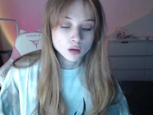 mnepohuyy on BongaCams