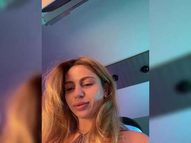 Nataliecroys on BongaCams