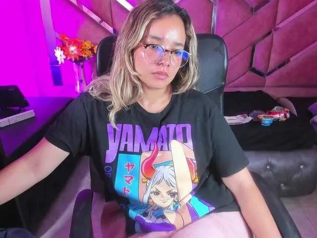 OliviaFox on BongaCams