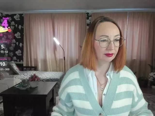 Pink-Lips on BongaCams