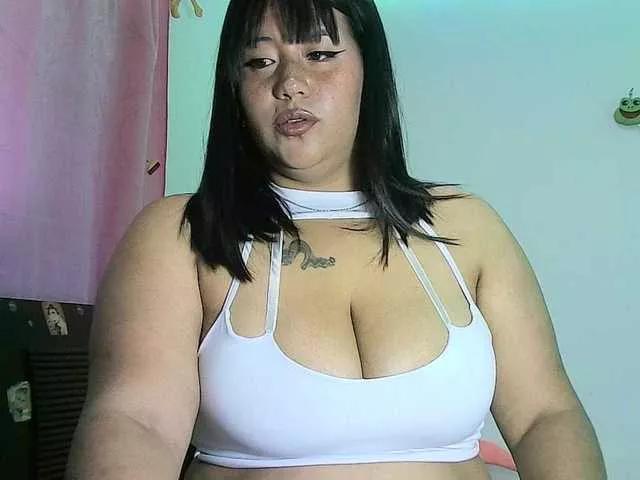 Freechat pocahontassex on BongaCams