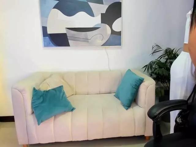 Freechat saraparkerr on BongaCams