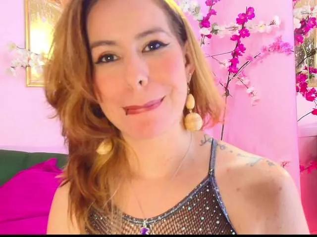 SCARLETTE04 on BongaCams