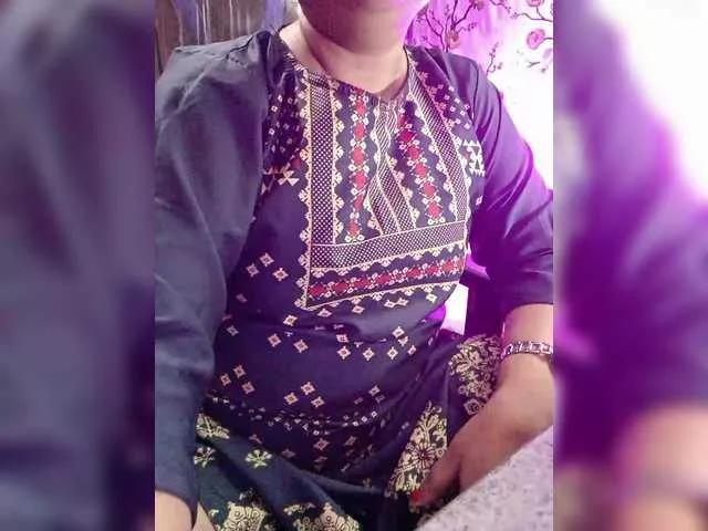 sexycharu on BongaCams