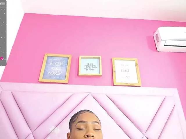 skinnyslutgirl on BongaCams