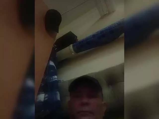 Freechat solder-3 on BongaCams