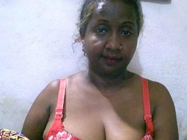 Sylivinaahh on BongaCams